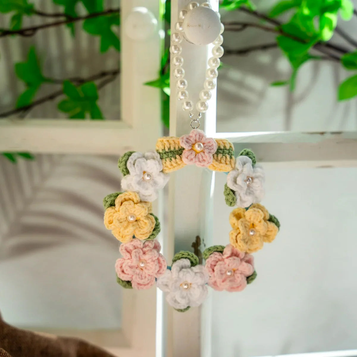 Crocheted mini wreath (finished)
