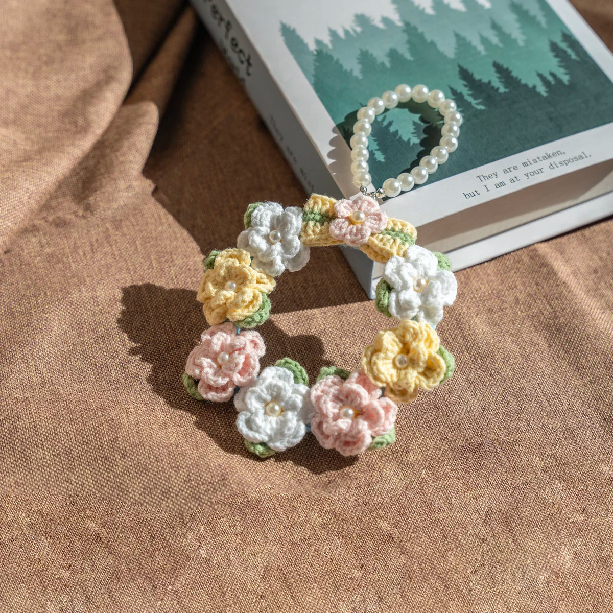 Crocheted mini wreath (finished)