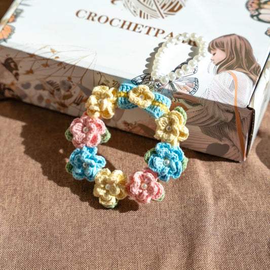 Crocheted mini wreath (finished)